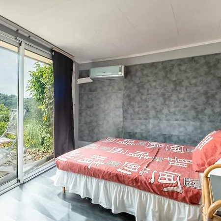 Provencal Piscine Et Landhaus