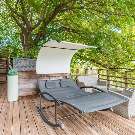 Provencal Piscine Et Landhaus *